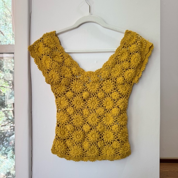 New Free People We The Free Crochet Knit Floral Yellow Top Alicia Sweater XS - Picture 7 of 11